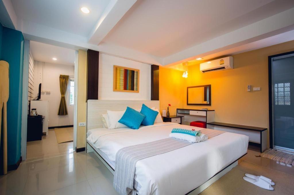 Готель Anchor Boutique House Patong Екстер'єр фото